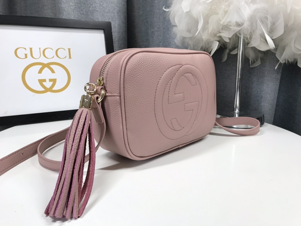 激安グッチバッグコピー背面デザイン